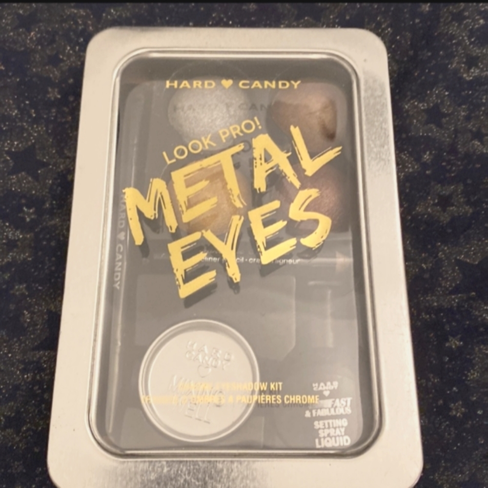 hard candy chrome eyeshadow kit 🐼🐼🐼